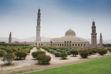 Sultan Qaboos Ulu Camii, Muscat, Umman öğleden sonra sırasında