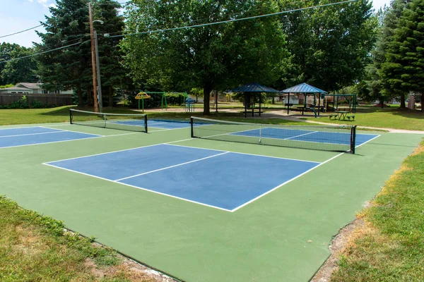 Deporte recreativo de la cancha de pickleball en Michigan, EE.UU. —  Fotos de Stock