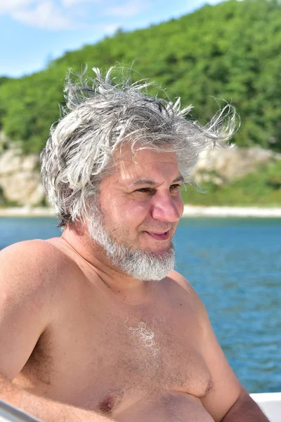 Retrato de un marinero en la costa —  Fotos de Stock