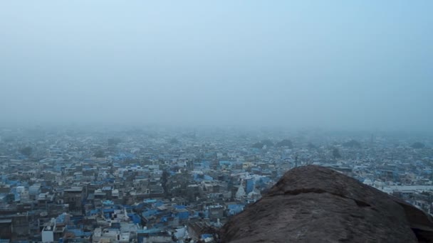 Birdseye Ariel Pohled Modré Město Jodhpur Rádžasthan Indie Mlhavém Zimním — Stock video