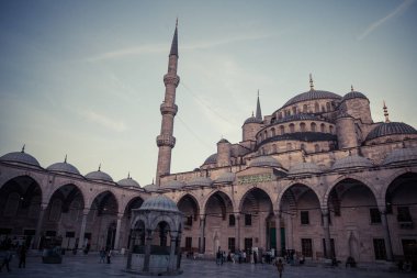 Istanbul, Türkiye - 12 Mayıs 2017: Renkli görüntü Istabul, Türkiye'de Sultanahmet Camii.