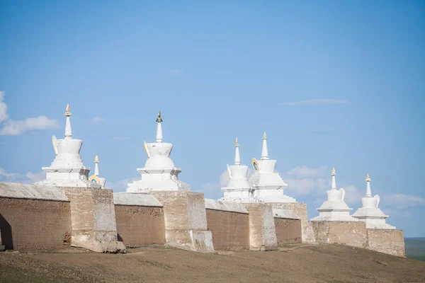 Immagine Colori Alcuni Stupa Buddisti Monastero Mongolia — Foto Stock