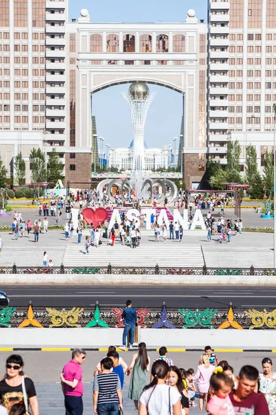 Astana Kazakhstan July 2018 People Hang Out Centre Astana Capital — Stock Photo, Image