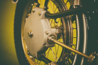 Bir vintage motosiklet mili yakın çekim.