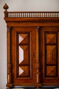 Vintage bir ahşap dolap renkli görüntü.