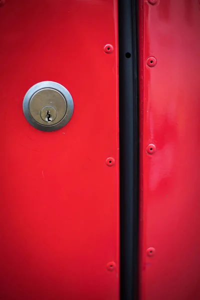Close Image Key Hole Red Background — Stock Photo, Image