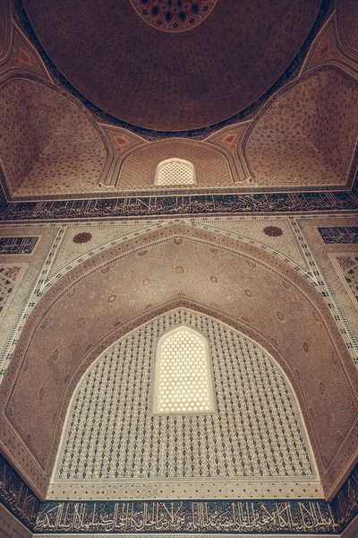 Imagem Colorida Com Uma Entrada Madrasa Bukhara Uzbequistão — Fotografia de Stock