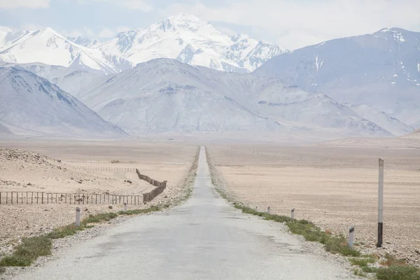 Färgbild Pamir Highway M41 Tadzjikistan — Stockfoto