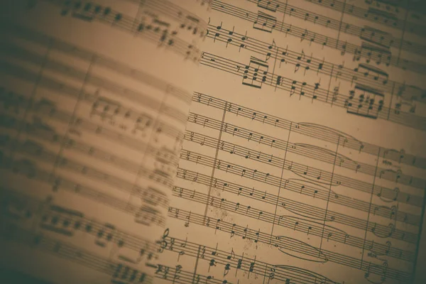 Atış bir müzik levha notları ile kapatmak.