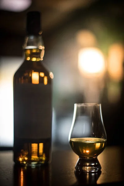 Glencairn sklenice whisky — Stock fotografie