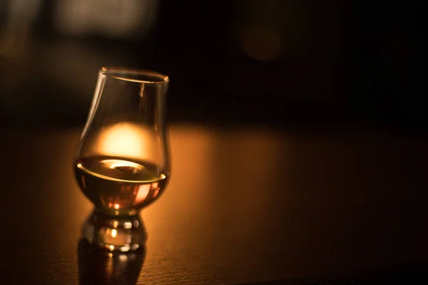 Glencairn-Whiskyglas — Stockfoto