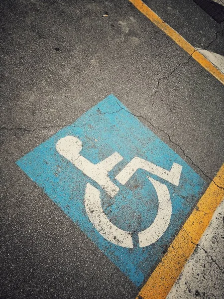 Disabled person empty parking space — Stock Photo, Image