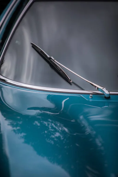 Vintage bus windscreen wipers — Stock Photo, Image