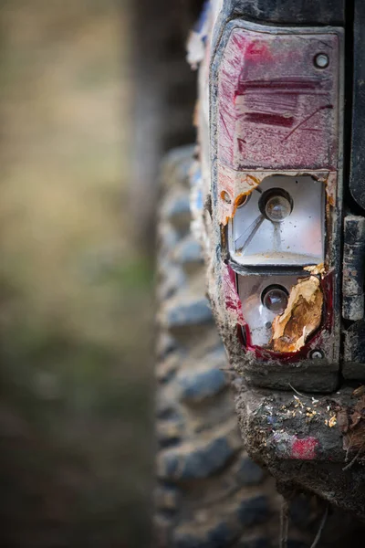 Zblízka Záběr Road Auto Rozbité Zadní Zastávka Světla — Stock fotografie