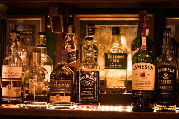 Bucharest Romania January 2020 Various Bottles Alcohol Displayed Bar Bucharest — Zdjęcie stockowe