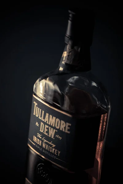罗马尼亚布加勒斯特 2020年2月16日 图拉莫雷爱尔兰威士忌在罗马尼亚布加勒斯特的说明性编辑拍摄了一瓶 — 图库照片