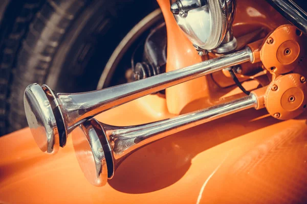 Close Tiro Carro Vintage Chifre Duplo — Fotografia de Stock