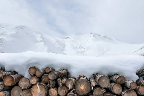 Schneehintergrund Mit Holzstücken Winterkonzept — Stockfoto