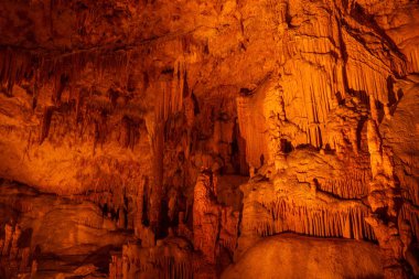 Aynali göl veya Gilindire Mağarası - Mersin Türkiye