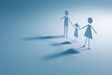 Kağıt aile ayakta ellerimi light.3d işleme doğru seyir.