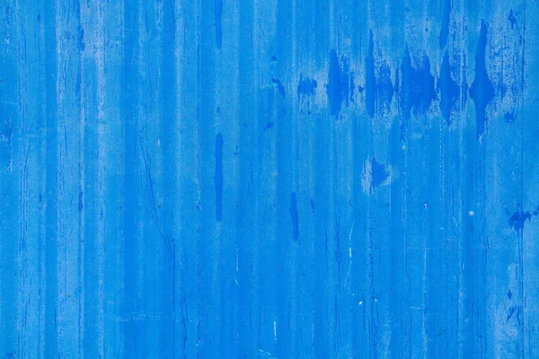 Волнистый металлический лист голубого цвета. Для фона, текстуры — стоковое фото