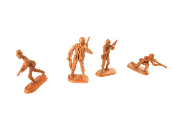 Brinquedo soldados de plástico isolado no fundo branco — Fotografia de Stock