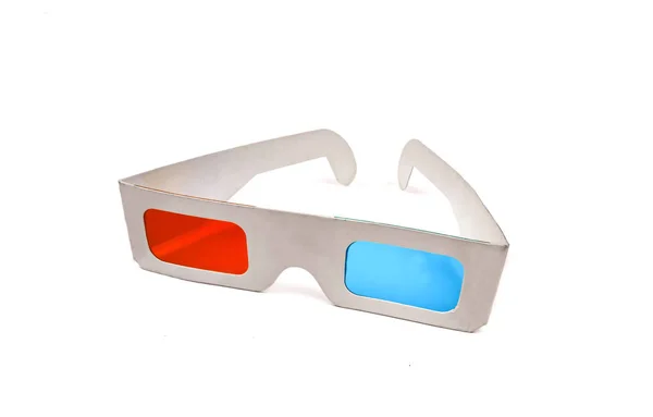 Vue latérale d'une paire de lunettes 3D isolées sur fond blanc . — Photo