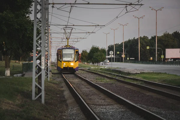 Moscow Russia 29 may 2019. yellow tram moves along the route in the evening — Stock Photo, Image