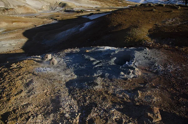 Iceland is a land of ice and fire. In the geothermal area Kerlingarfjoll one can see smoke and boiling fumaroles from the geothermal field as well as mountains covered by ice and snow.