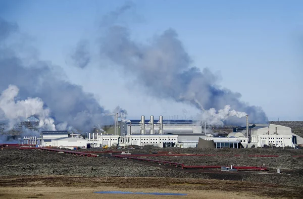 Central Geotérmica en la Península de Reykjanes, Islandia — Foto de Stock