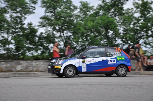 6月 2, 2011 - プライムヤルタラリー2011ウクライナで最も権威と挑戦的な自動車競争.ヤルタ, クリミア, ウクライナ — ストック写真