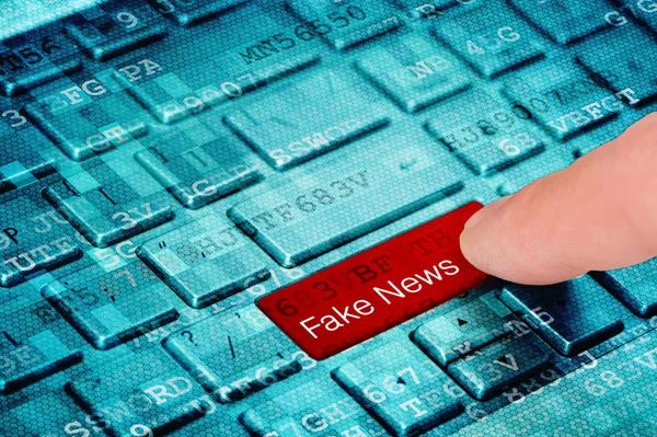 Dedo Pressione Botão Vermelho Fake News Teclado Laptop Digital Azul — Fotografia de Stock
