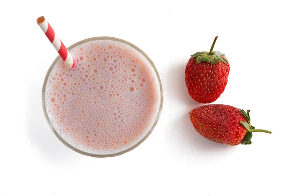 Erdbeer Protein Cocktails Mit Früchten Isoliert Auf Weißem Hintergrund Ansicht — Stockfoto