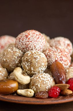 Enerji ısırıkları tarihleri, kaju, Kuru üzüm, kızılcık ve badem. Yakın çekim