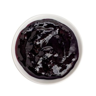 Kase böğürtlenli reçel izole üzerinde beyaz arka plan. Üstten görünüm.