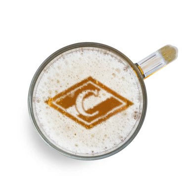 Kiev, Ukrayna-8 Şubat, 2019: beyaz arka planda izole cam içinde bira köpük FC Spartak logosu işareti. Üst görünüm