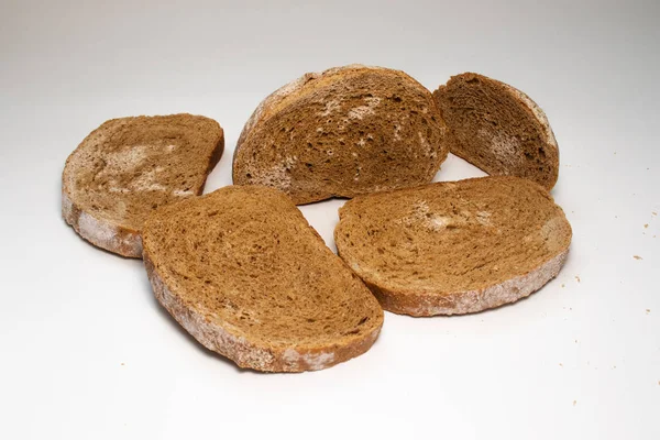 Ψωμί σικάλεως καλυμμένο με μούχλα. — Φωτογραφία Αρχείου