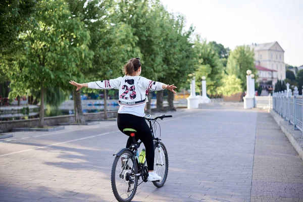 Sep 2019 Ternopil Ukraine Junge Brünette Frau Schwarzen Leggings Und — Stockfoto