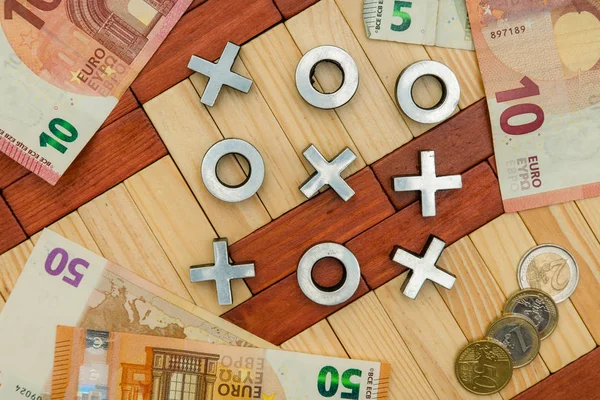 Apuestas Por Dinero Cross Zero Game Euro Coins Euro Notes — Foto de Stock