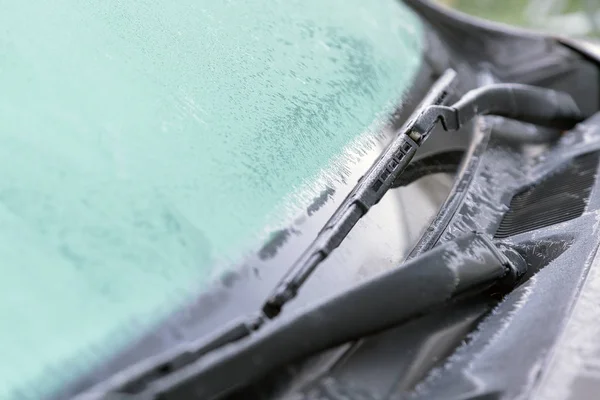Ледяные Цветы Замороженное Окно Автомобиля Ледяной Мороз Образует Кристаллы Льда — стоковое фото