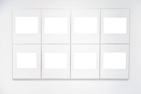 空白空白的金色框架在白色背景 美术馆 博物馆陈列白色剪裁路径 — 图库照片