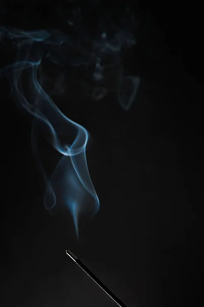 Smoking Incense Stick Smoke Going Black Background Pure Relaxation Theme — Stock Photo, Image