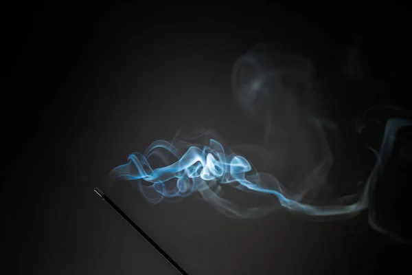 Smoking Incense Stick Smoke Going Black Background Pure Relaxation Theme — Stock Photo, Image