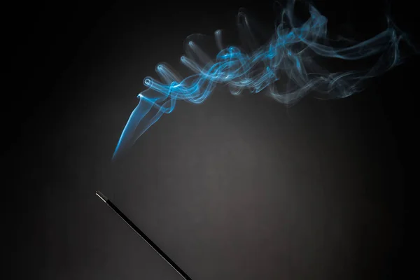 Smoking Incense Stick Smoke Going Black Background Pure Relaxation Theme — Stock Photo, Image