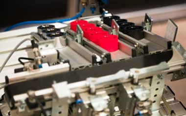 Endüstriyel makine plastik parçalar yapmak. Karmaşık makine plastik şeyler imalatı