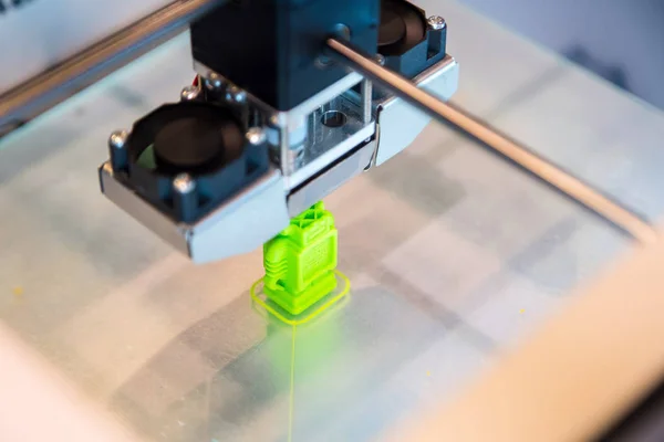Impresora Tridimensional Automática Realiza Creación Productos Tecnología Moderna Impresión Fabricación — Foto de Stock
