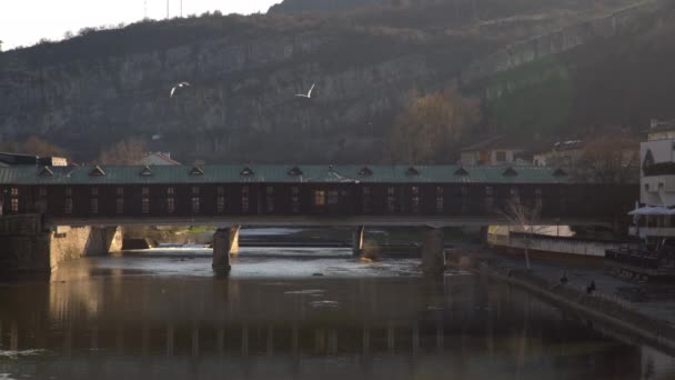 Pokrit Most Covered Bridge Lovech Bulgaria Atracción Turística Histórica Casco — Vídeos de Stock