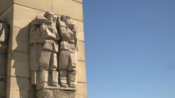 Beklemeto Bulharsko Březen 2019 Oblouk Pomníku Svobody Slunečného Dne Který — Stock video