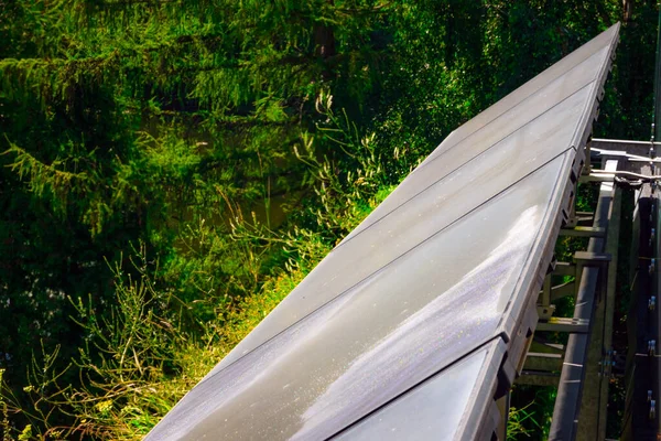 Paneles Solares Parte Superior Casa Recogiendo Energía Solar Fuente Energía — Foto de Stock