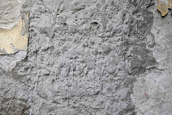 Çok kaba bir eski cephe tamiri